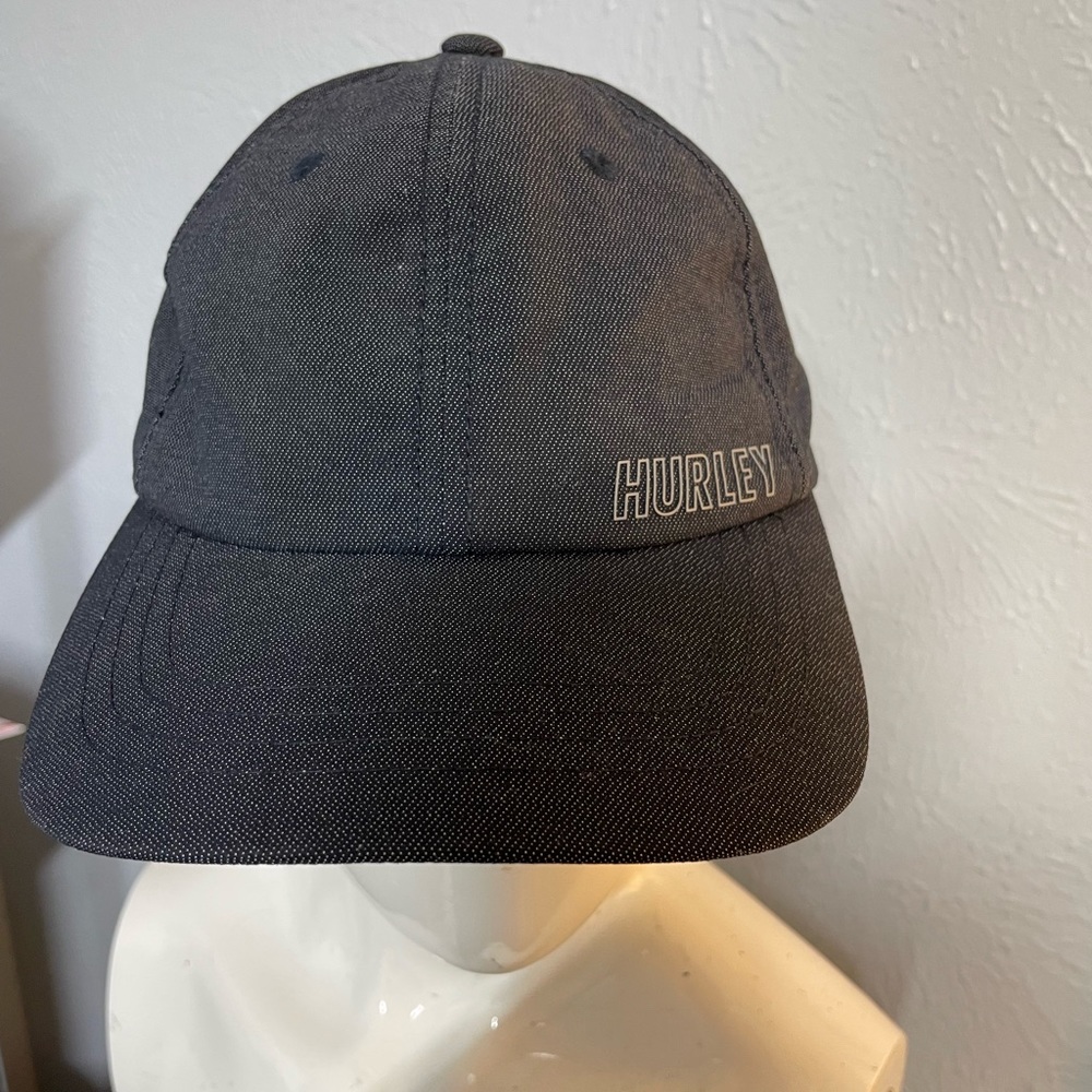 Hurley Cap - Picture 5 of 10